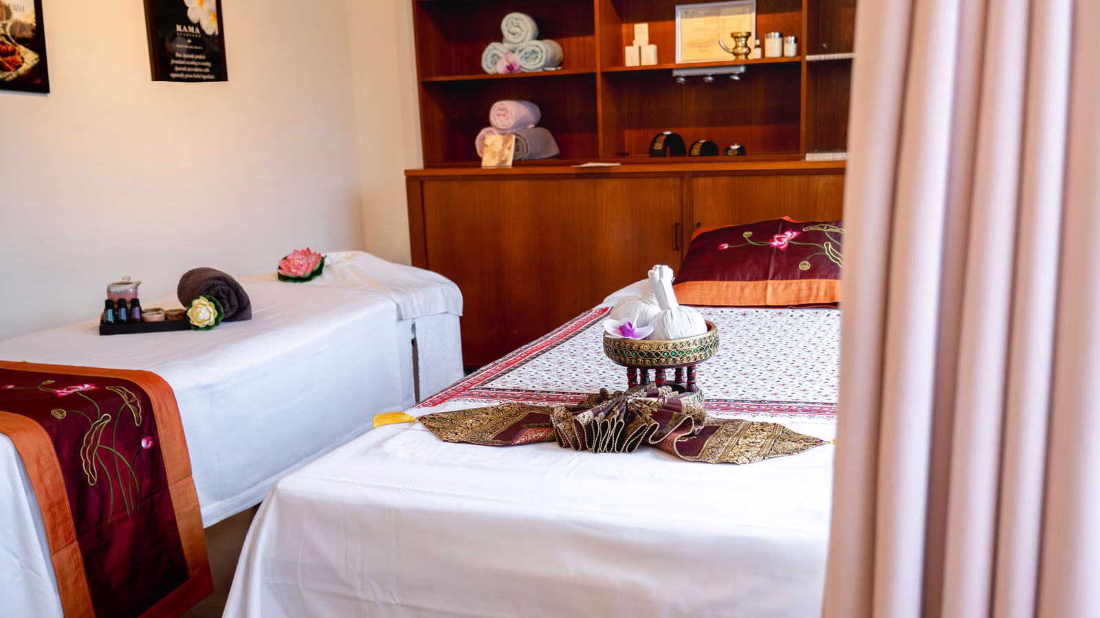 ORIENTAL LOTUS TREATMENT